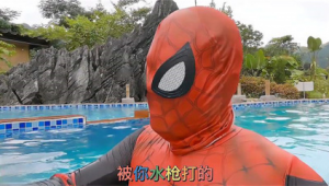 蜘蛛侠泳裤_蜘蛛侠游泳视频