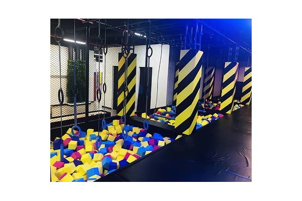 蜘蛛塔海洋球池